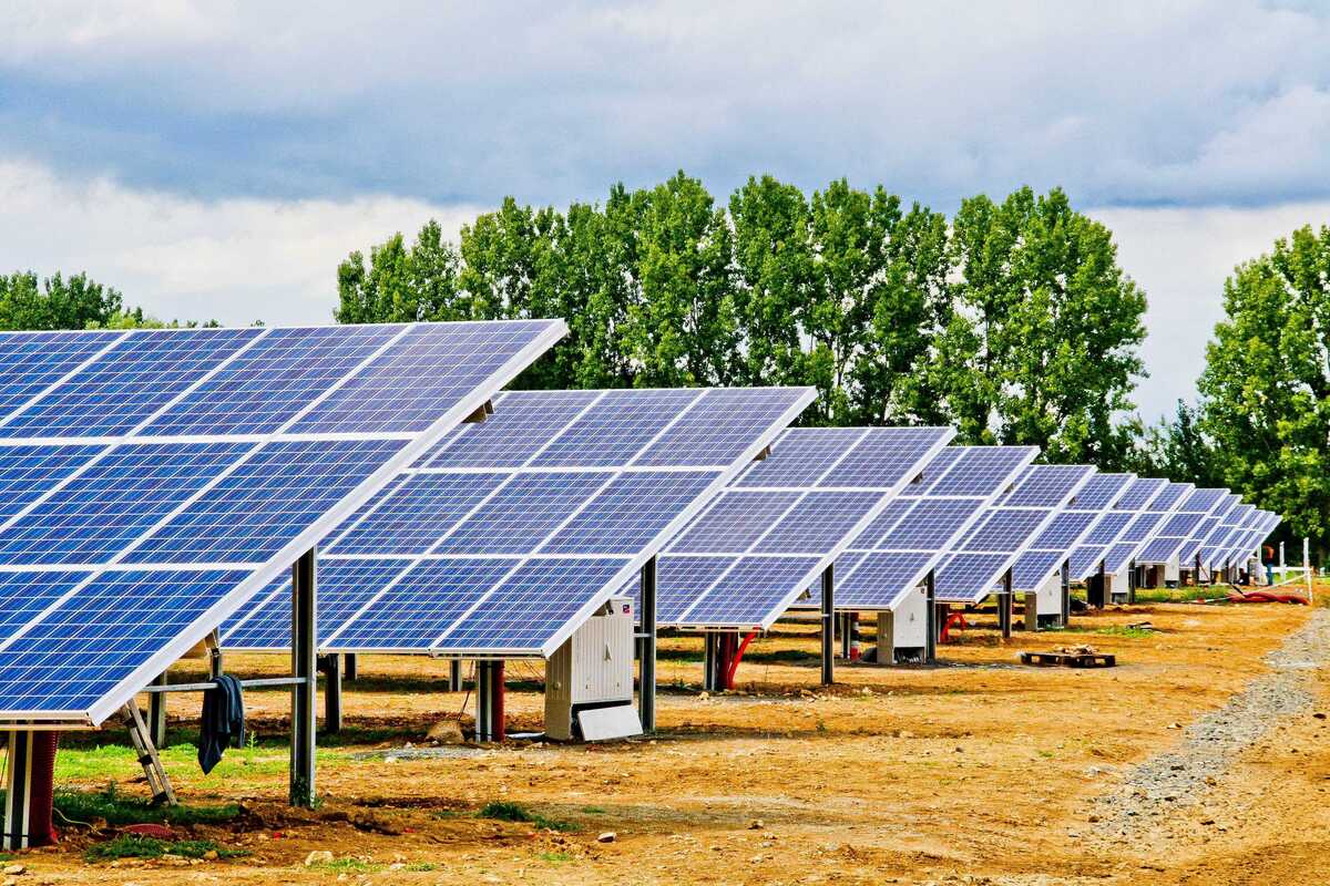 d&eacute;couvrez les tendances innovantes du photovolta&iuml;que pour 2025. anticipez l'avenir de l'&eacute;nergie solaire avec les derni&egrave;res technologies, les avanc&eacute;es en efficacit&eacute; et les &eacute;volutions du march&eacute;. ne manquez pas les opportunit&eacute;s &eacute;mergentes dans le secteur de l'&eacute;nergie renouvelable.